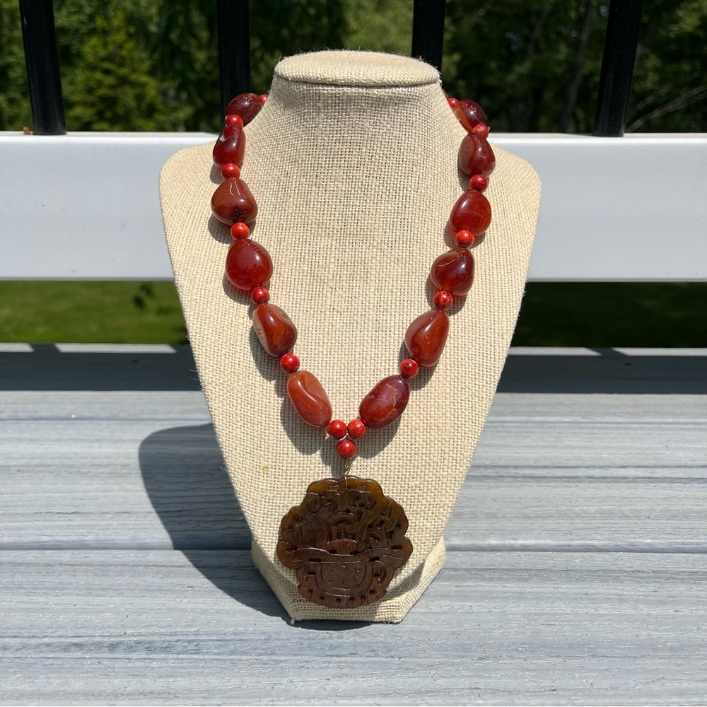 Vintage Red Jade Beaded Necklace w/Medallion